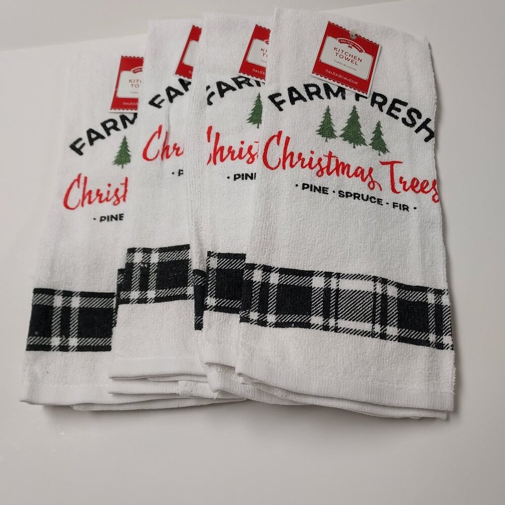 HOLIDAY TIME WHITE BLACK GREEN FARM TREES TOWELS FOR HOLIDAYS SZ: 15”x 24” NWT
